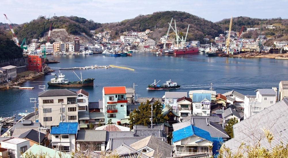 Himeji port photo