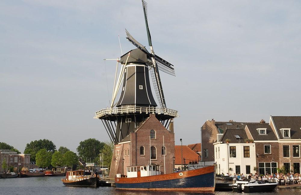Haarlem port photo