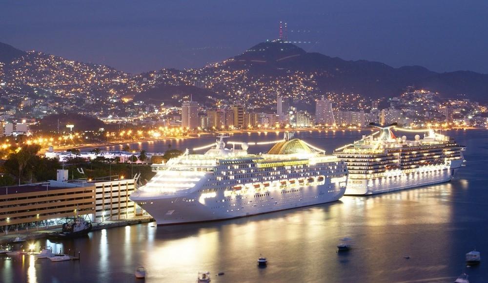 Acapulco port photo