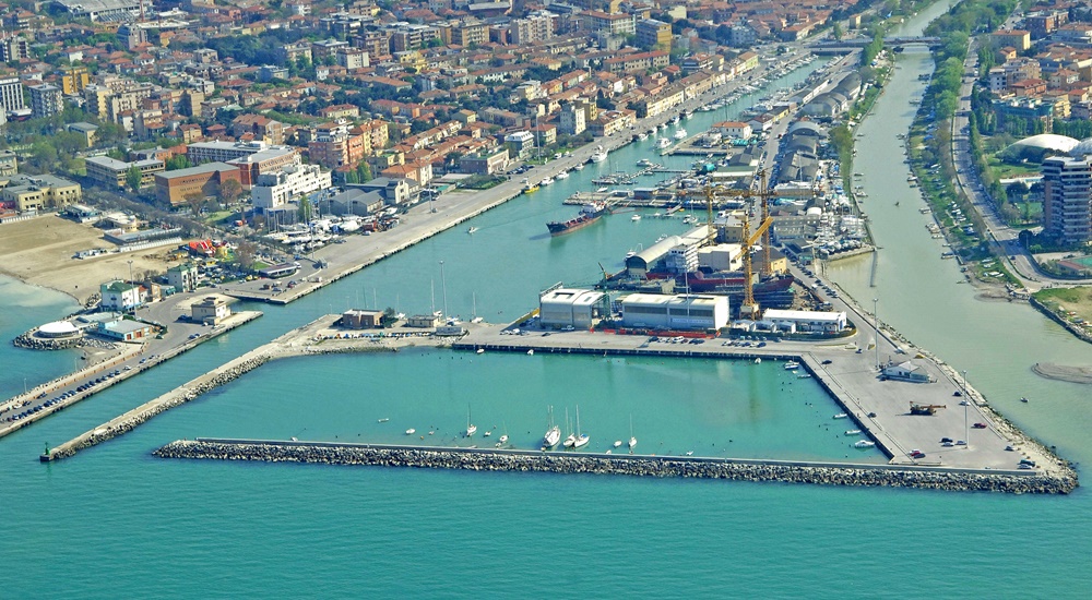 Pesaro port photo Pesaro port photo