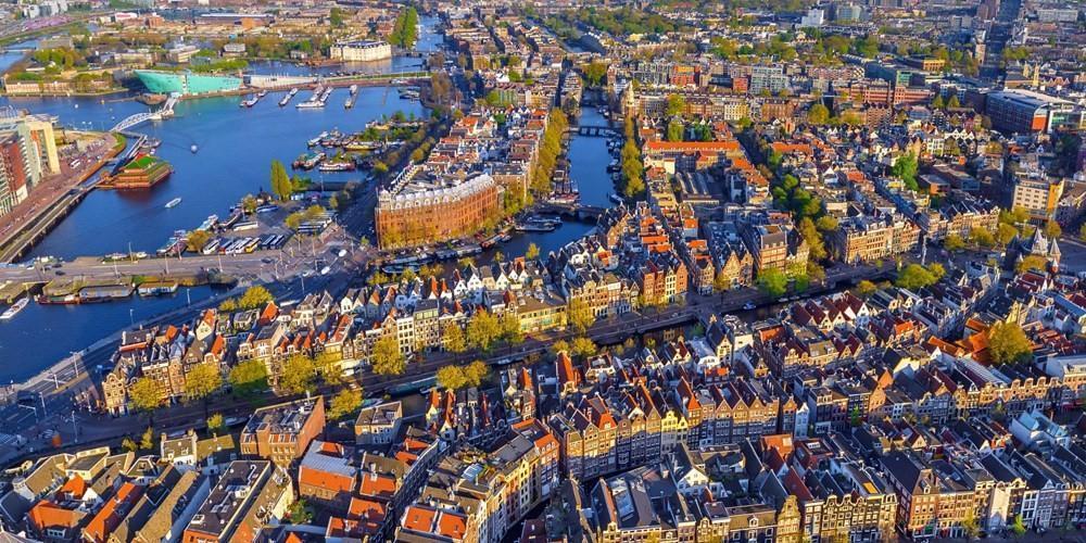 Amsterdam (Holland) river cruise port