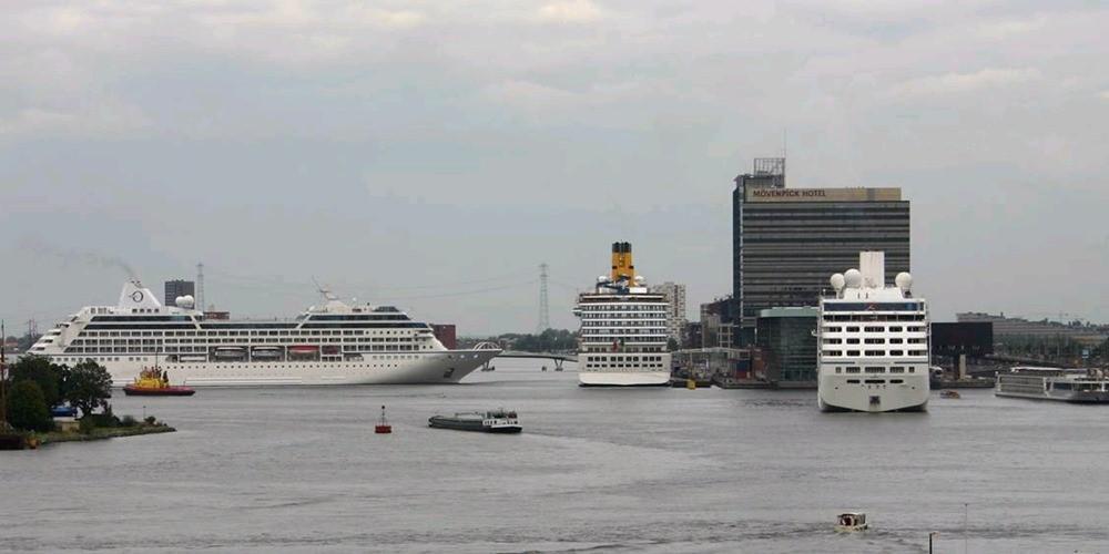 are all cruise ships banned from amsterdam