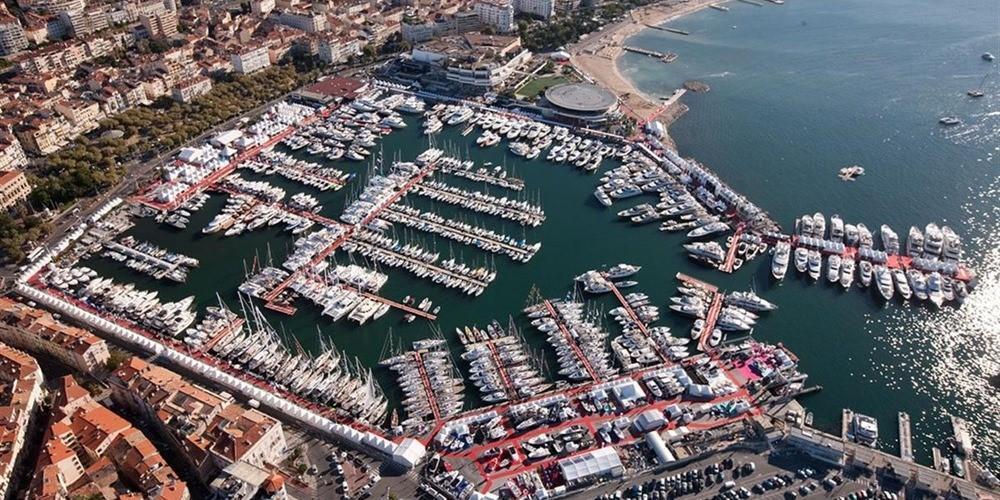 Cannes cruise ship terminal Le Vieux Port