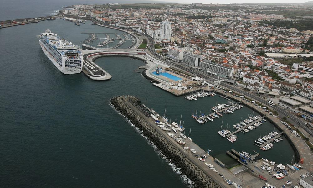 Ponta Delgada port photo