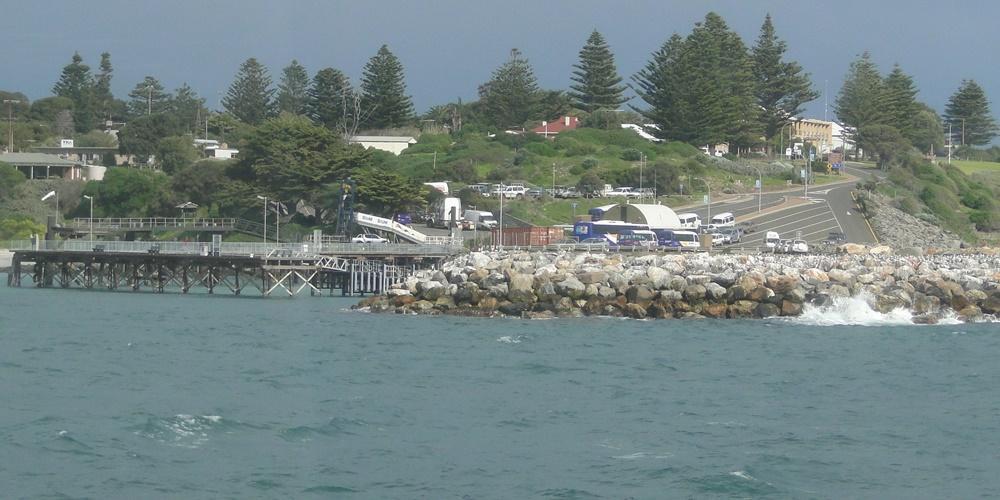 Kangaroo Island (Australia) ferry-cruise port Penneshaw