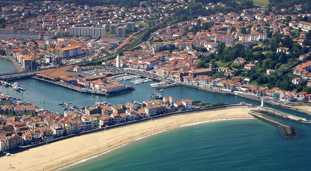 Prophète peu profond Torrent aeroport saint jean de luz Épaissir ...