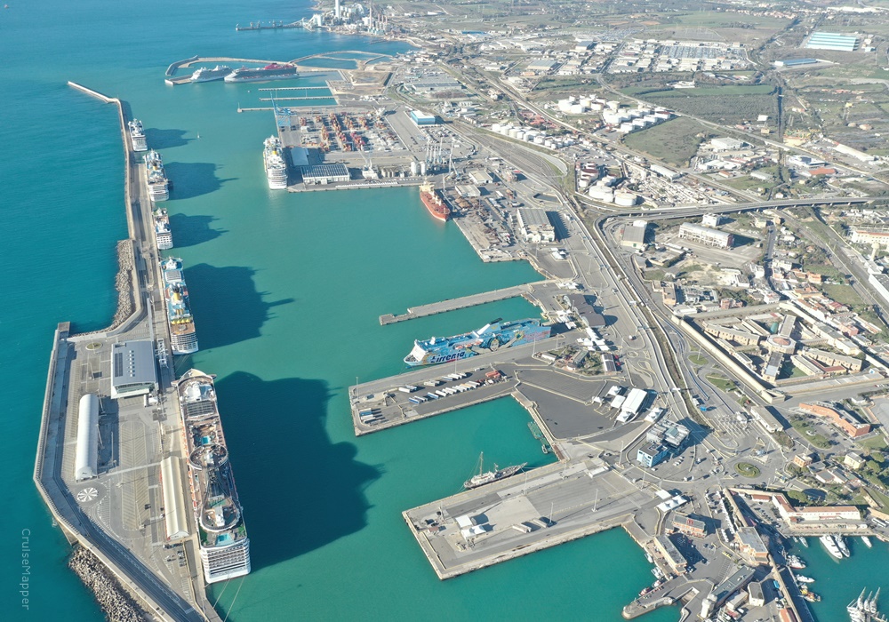 Civitavecchia-Rome port photo Civitavecchia-Rome port photo