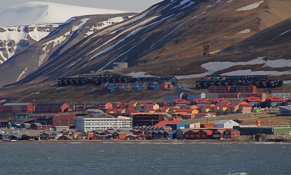 Longyearbyen port photo