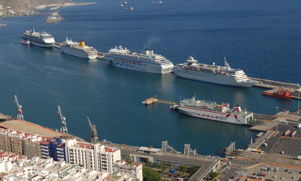 Port of Santa Cruz de Tenerife (Canary Islands)