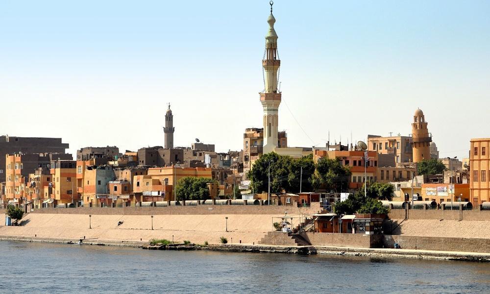 Esna (Egypt) river cruise port