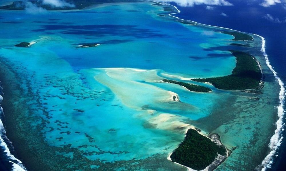 Palmerston Island port photo Palmerston Island port photo