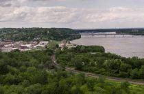 Ferry Connecting Kentucky and Missouri Closes for Repair