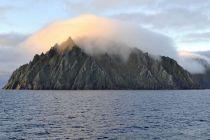 Cruise Ships Sail Back to King Island