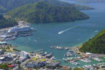 Interislander ferry Aratere breaks down in Cook Strait NZ