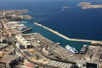 50,000+ people sign a petition to ban polluting cruise ships from Port Marseille (France)