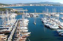 French Riviera port Sanary-sur-Mer invests in new mooring buoy for cruise ships