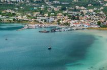 Ferry and cargo ship collide in Souda Bay (Crete), no injuries reported