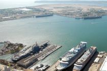 MS Maasdam disembarks at Port San Diego