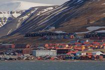 Norway to Impose Size Limitation on Cruise Ships Sailing to Svalbard