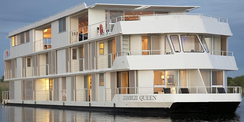 safari houseboat Zambezi Queen cruise ship