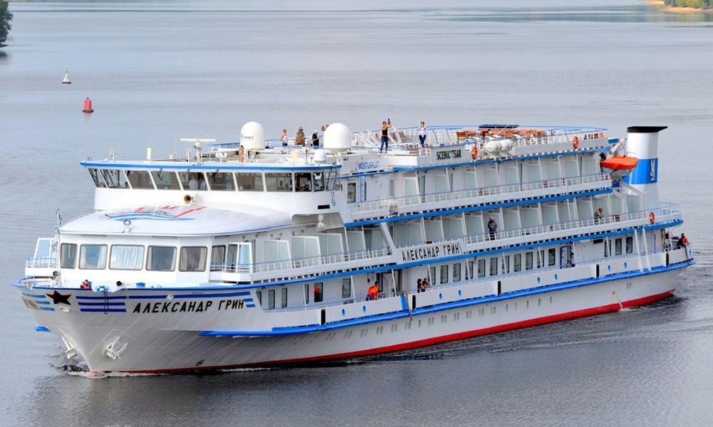 Scenic Tsar cruise ship (MS Alexander Grin)