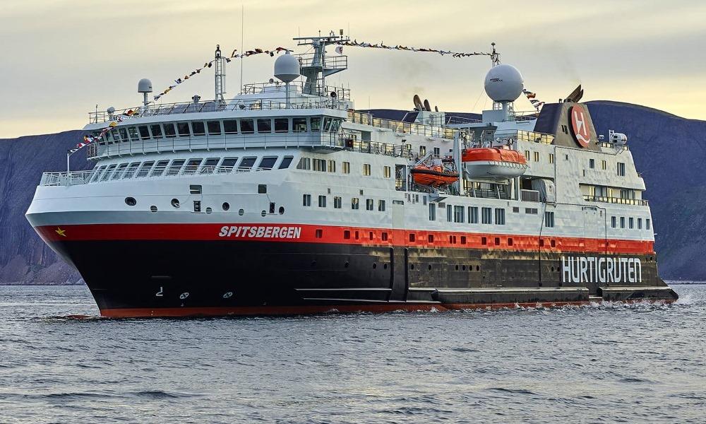 MS Spitsbergen ship photo