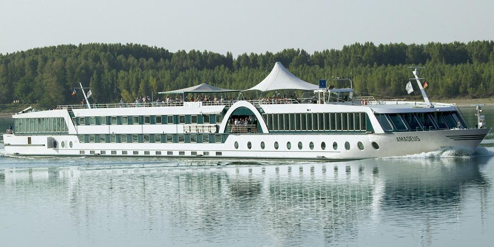 MS Dutch Largo cruise ship