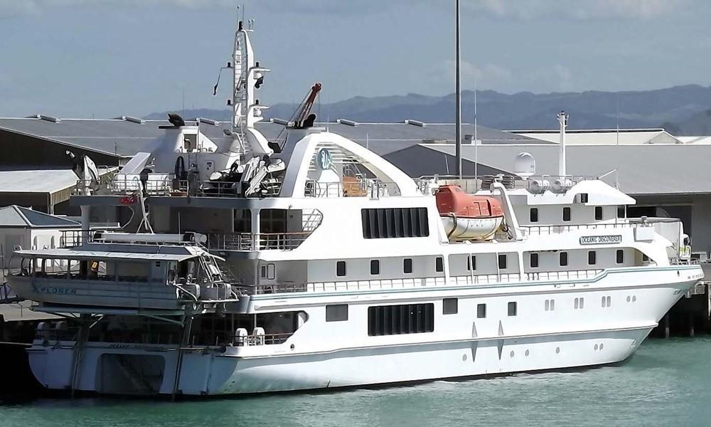 Coral Discoverer cruise ship