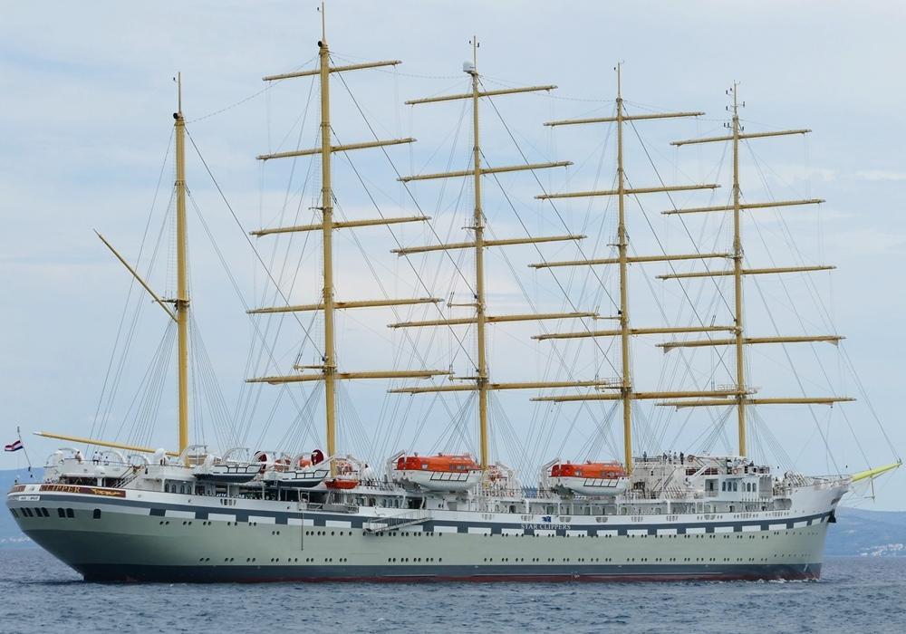 Golden Horizon cruise ship (Tradewind Voyages) Flying Clipper