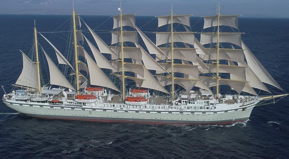 Golden Horizon cruise ship (Tradewind Voyages) Flying Clipper