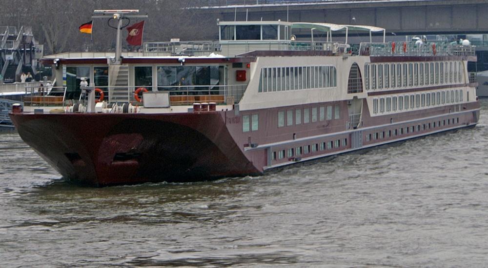 MS Serenity river cruise ship