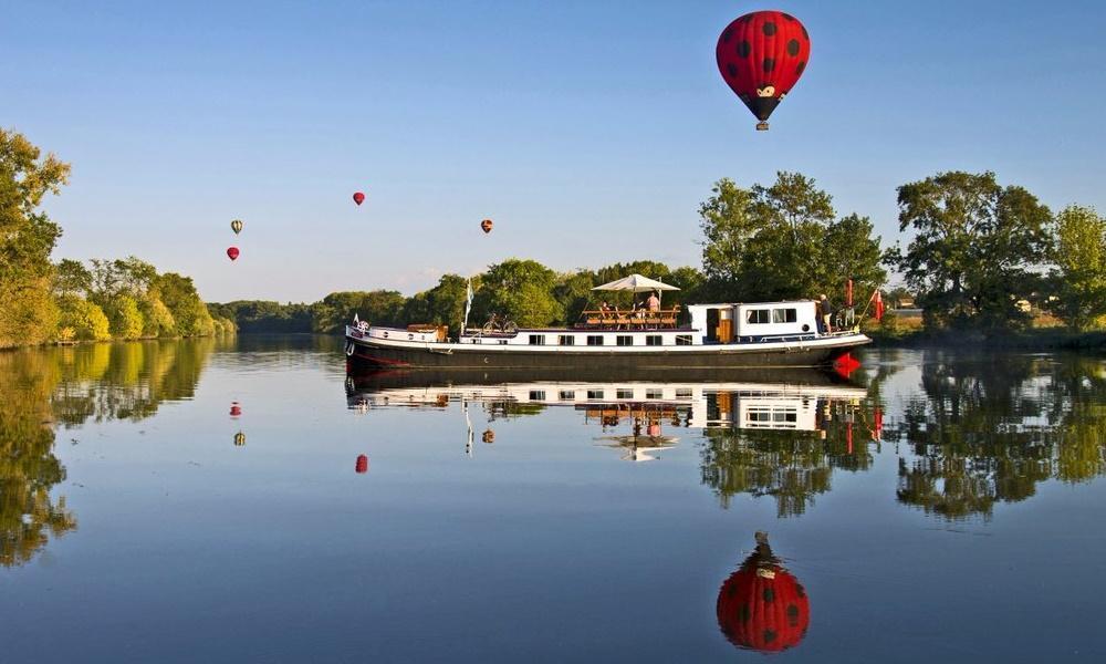 MS Nymphea barge cruise ship