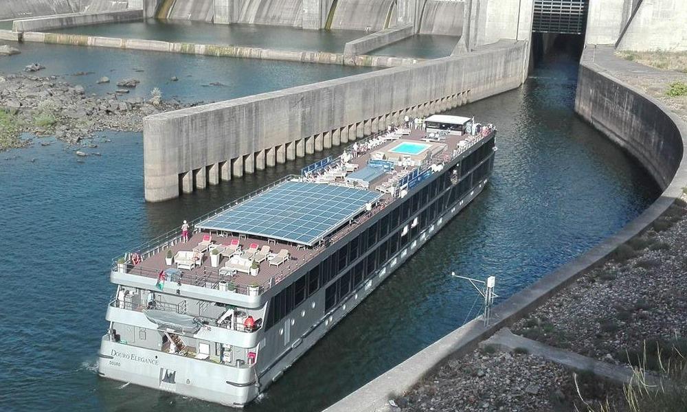 Douro Elegance river cruise ship