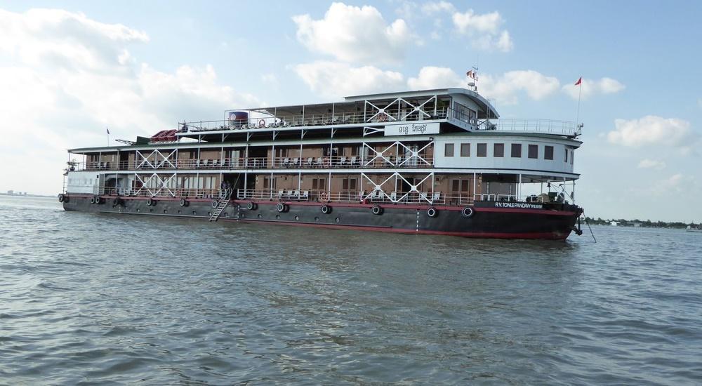 RV Tonle Pandaw cruise ship