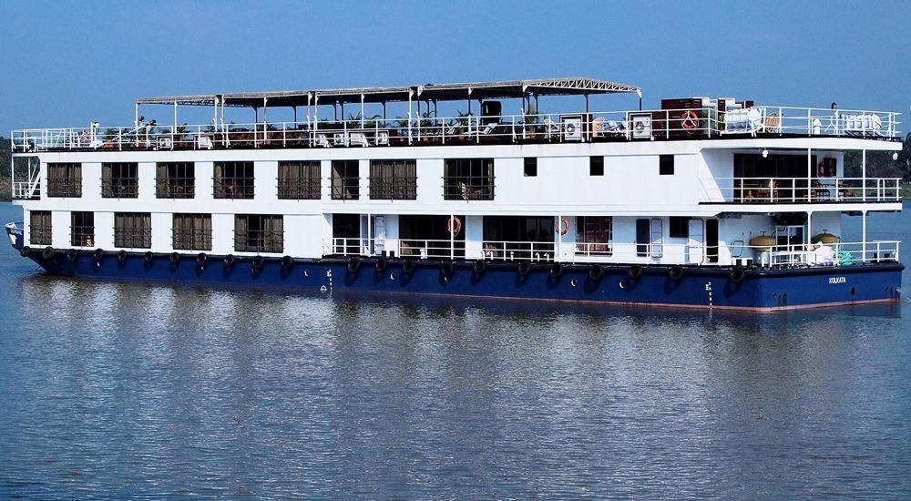 RV Rajmahal cruise ship