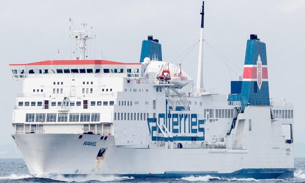 Wawel ferry ship photo