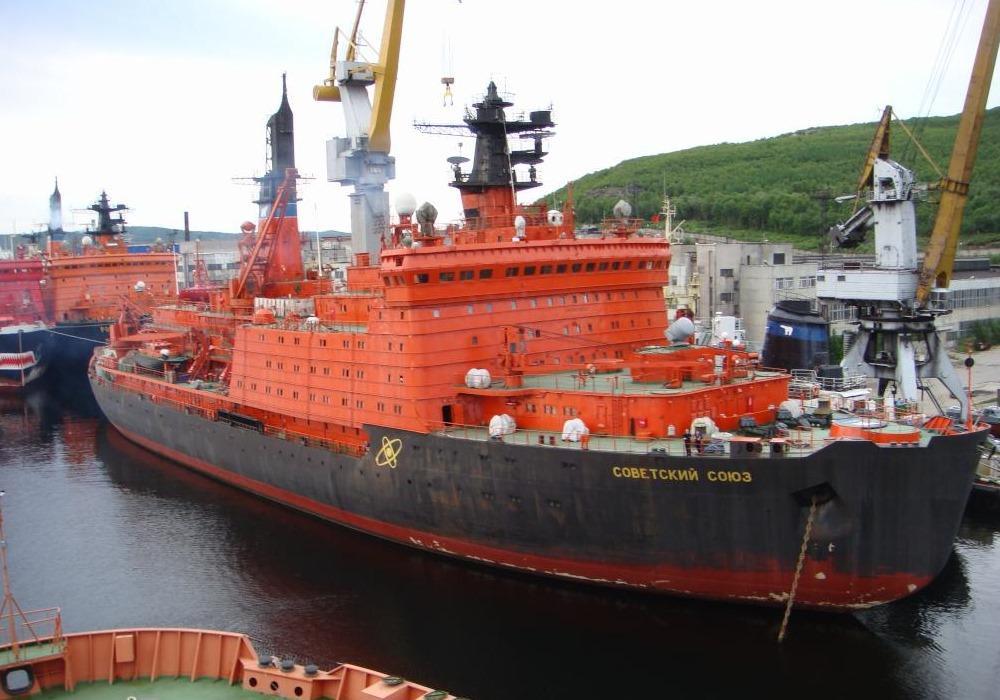 NS Sovetskiy Soyuz icebreaker ship