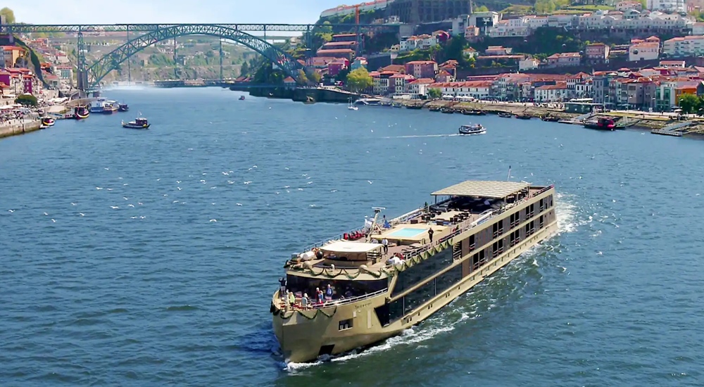 AmaSintra cruise ship (Portugal, Douro River)