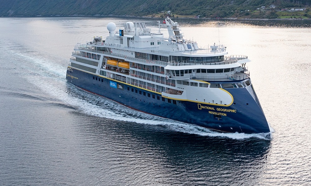 National Geographic Resolution ship (Lindblad)