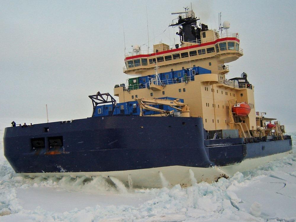 Oden icebreaker ship