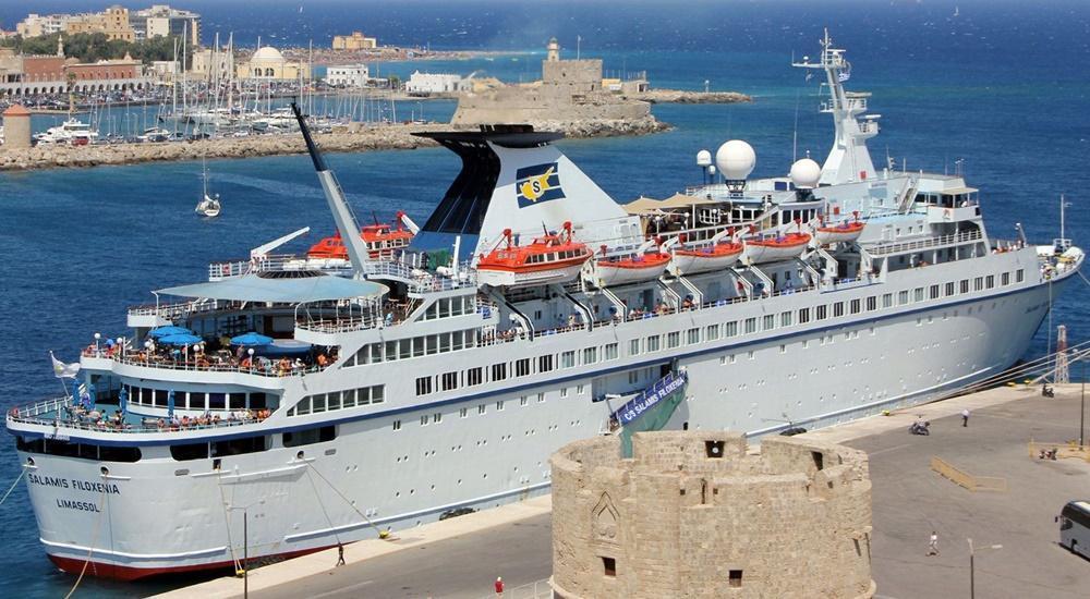 Salamis Filoxenia cruise ship