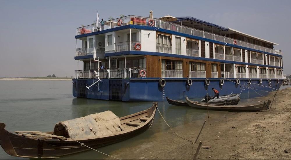 RV Cruiseco Explorer cruise ship (Irrawaddy River, Burma)