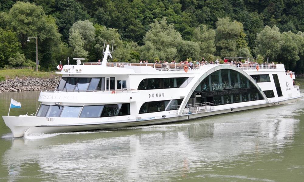 Flussschiff MS Donau Kristallschiff cruise ship (Donauschiffahrt Wurm + Kock)