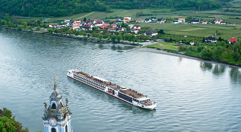 Longship Viking Hervor cruise ship