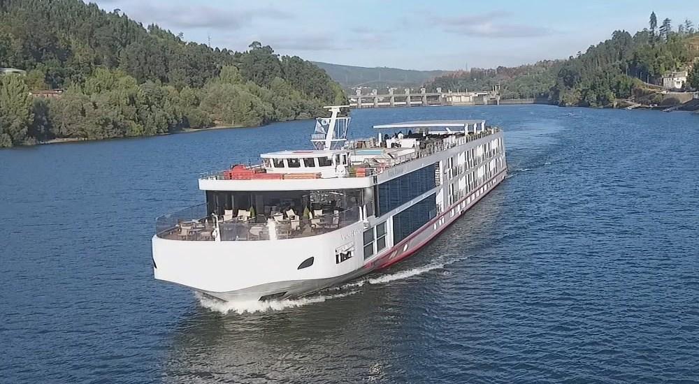 Longship Viking Helgrim cruise ship (Douro River, Portugal)