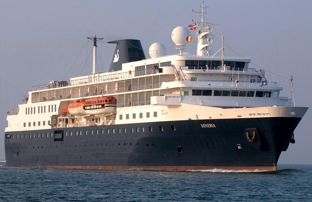 MV Minerva cruise ship