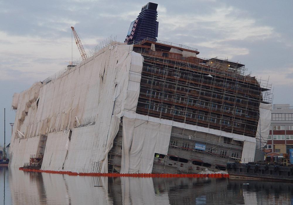 NCL Pride of America cruise ship sinking during construction