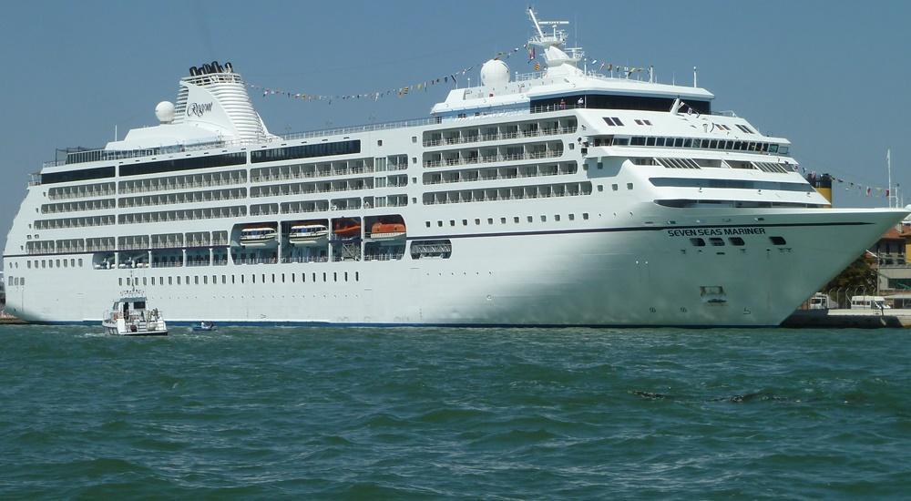 Regent Seven Seas Mariner cruise ship