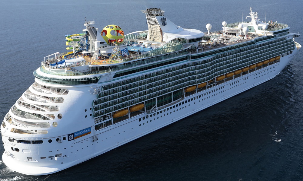 Mariner Of The Seas cruise ship (Royal Caribbean)