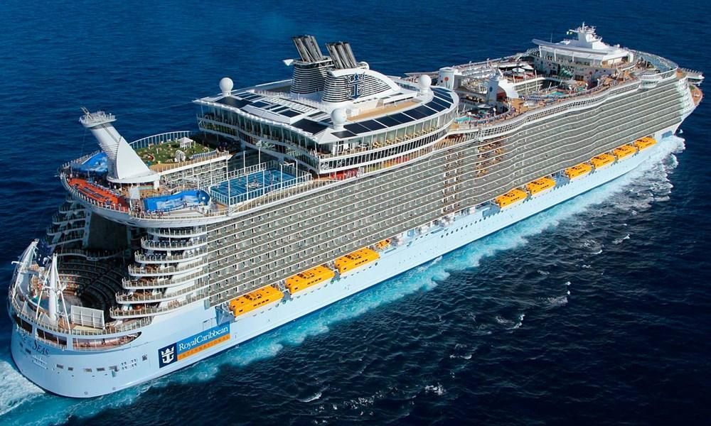 oasis of the seas cruise ship capacity